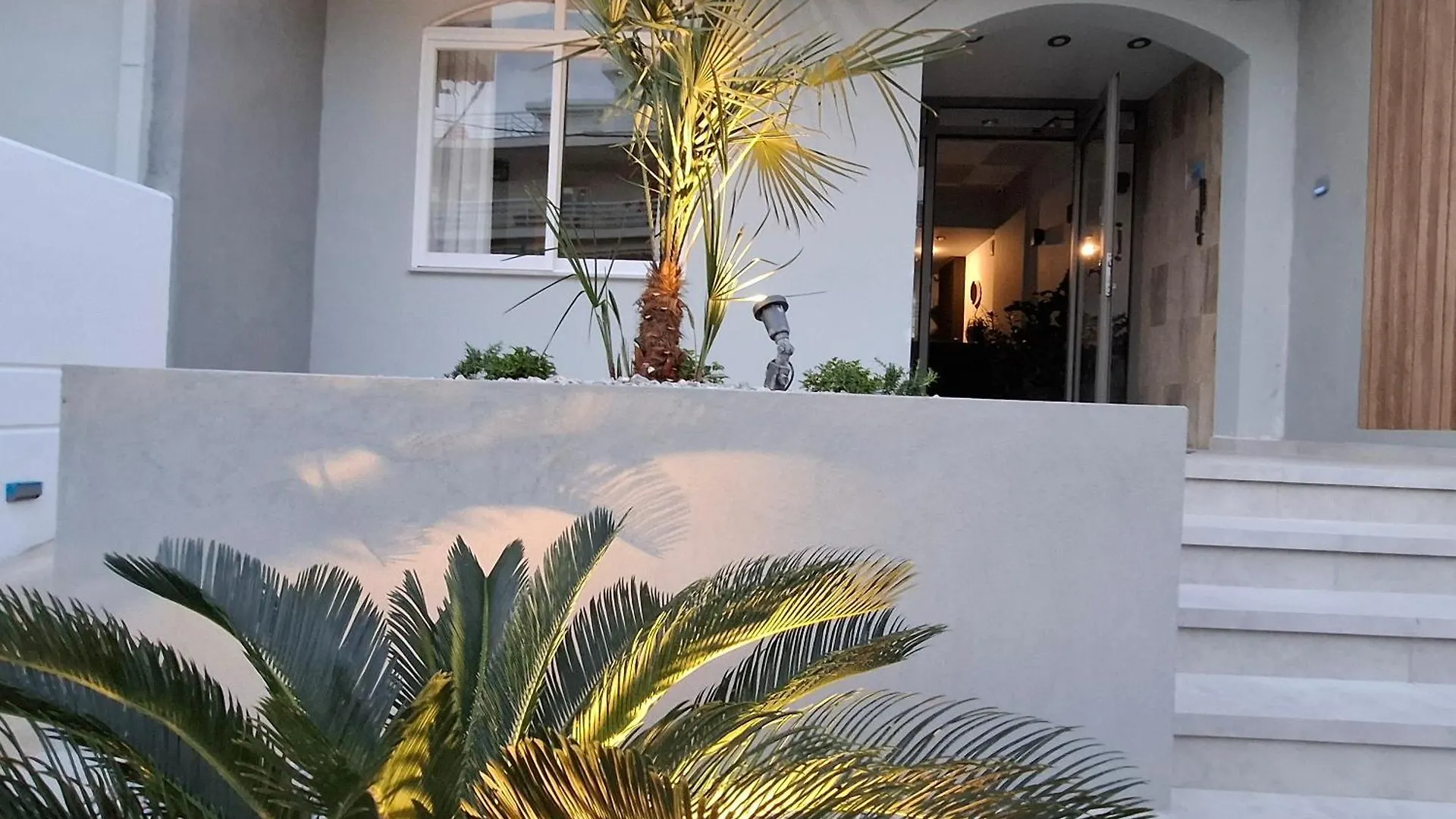 *** Aparthotel Mardinik Hotel Apartments Rethymno  Greece