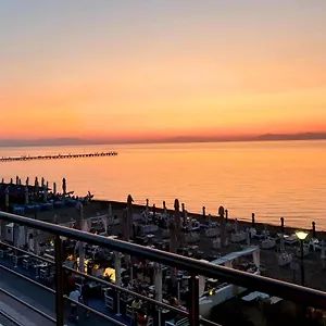 Aparthotel Aigialos Peraia (Thessaloniki)